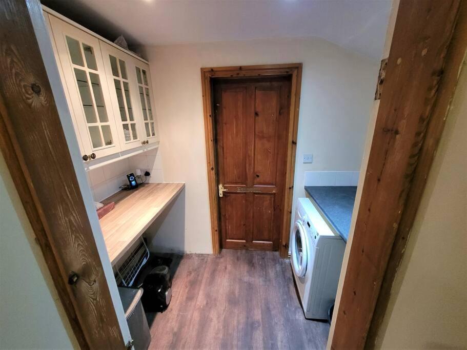 Nice 4-Bedroom Vacation Home With Indoor Fireplace Веллінгтон Екстер'єр фото